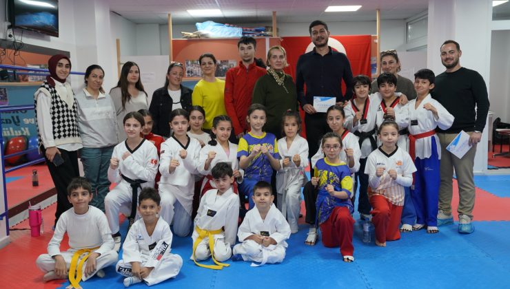Seferihisar Belediyesi Taekwondo sporcularına Türkiye Şampiyonası öncesi “Psikolojik Destek”