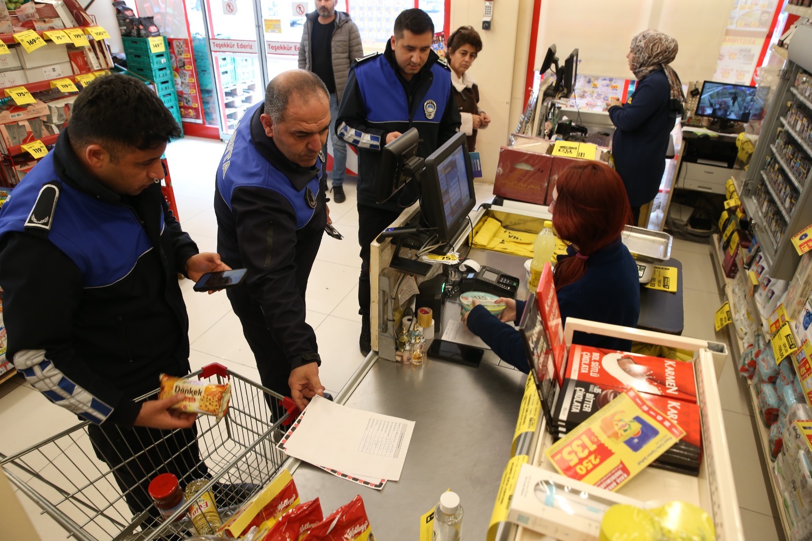 Çiğli Belediyesi Zabıtasından Ramazan’da Sıkı Denetim