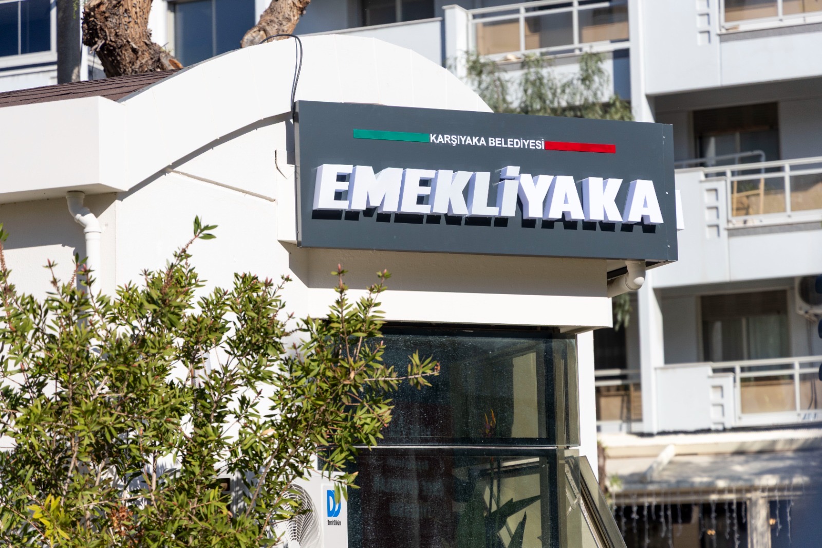 Karşıyaka’nın çınarlarına özel tesis: Emekli Yaka kapılarını açıyor