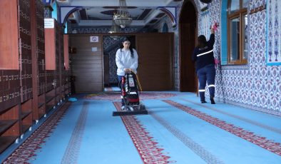 Bayraklı Ramazan’a Hazır