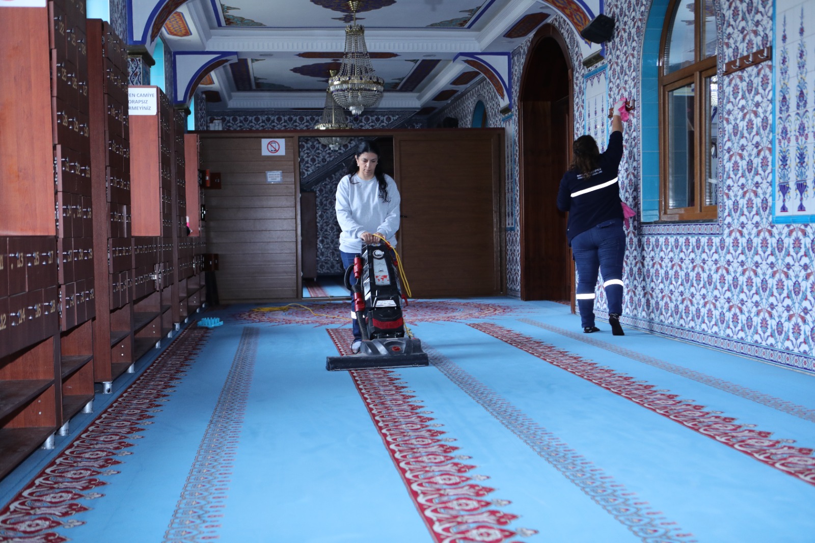 Bayraklı Ramazan’a Hazır