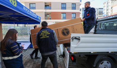 Buca Belediyesi’nden selden etkilenen ailelere eşya desteği