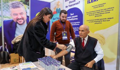 Buca Belediyesi yaşlı dostu hizmetlerini tanıttı