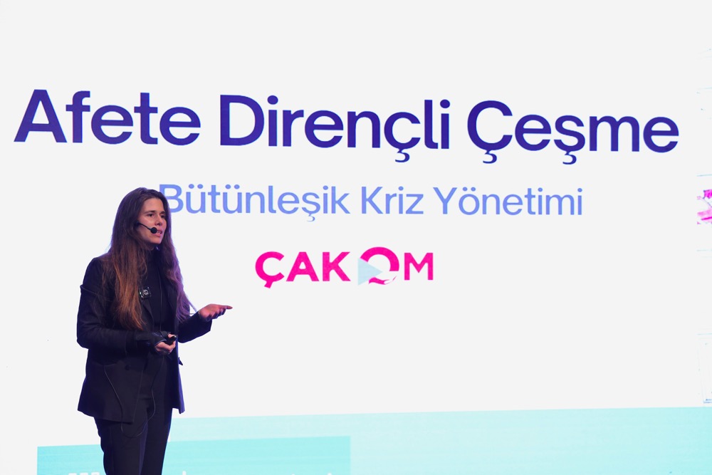 Çeşme Belediye Başkanı Lâl Denizli, “İzmir’de Afet” söyleşisinde Çeşme’nin afet hazırlık modelini anlattı