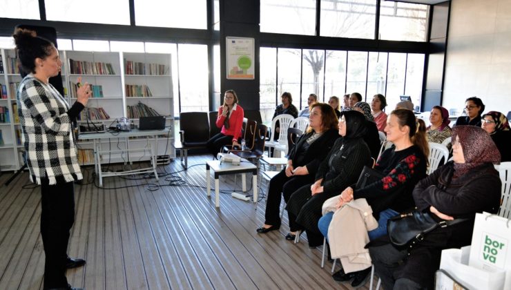 Bornova’da kadınlar hem üretiyor hem bilinçleniyor