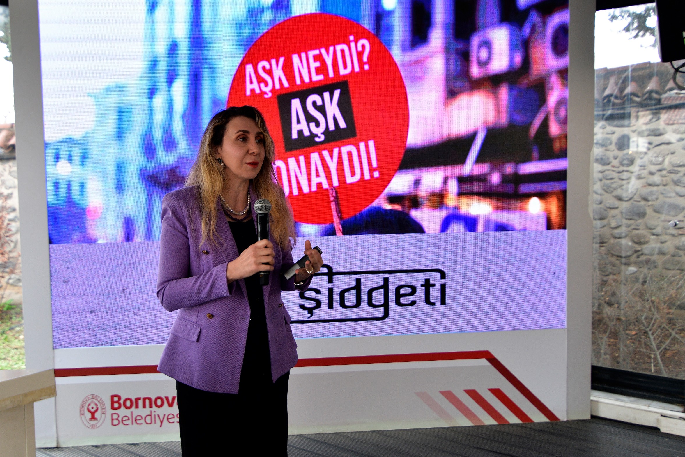 Bornova’da Sağlıklı İlişkiler masaya yatırıldı