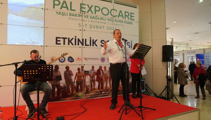 Seferihisar Belediyesi 3. Yaş Üniversitesi, PAL Expocare Fuarı’nda büyük ilgi gördü.