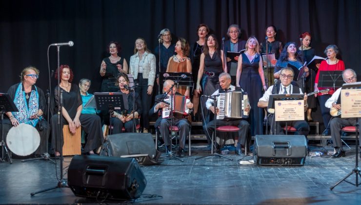 Mübadelenin 103. yılında iki yakanın ezgileri Konak’ta yankılandı