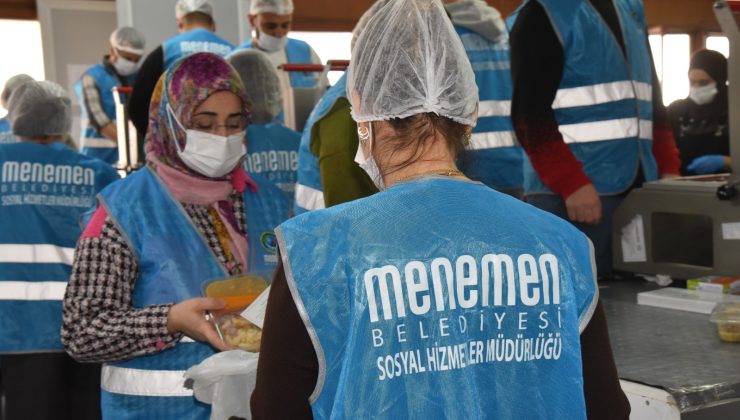 Menemen Belediyesi Aşevi’nden her gün 10 bin kişiye yemek