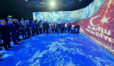 Menemen’de binlerce yürek, Kurtuluş Savaşı ruhunu hissetti