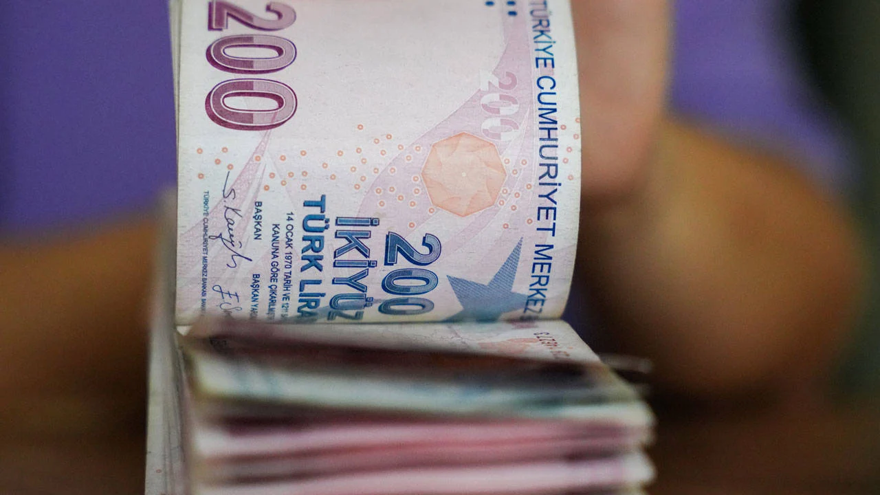 Emeklinin ve memurun ilk zam oranı belli oldu