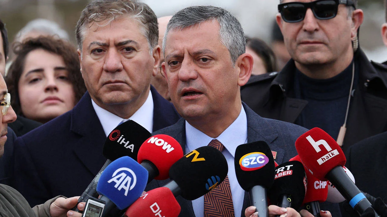 Özgür Özel’den Akın Gürlek için ilk yorum