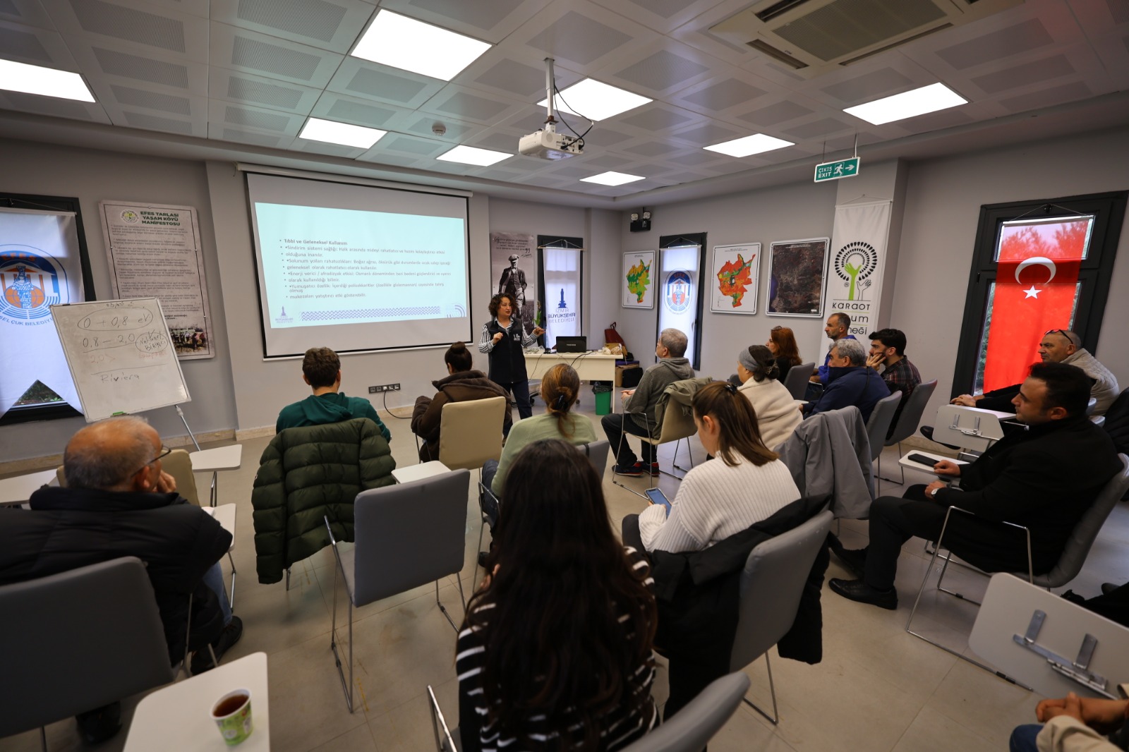 ÜRETİCİYE TAM DESTEK: EFES SELÇUK’TA SALEP EĞİTİMİ DÜZENLENDİ