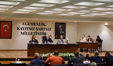 Efes Selçuk’ta Hem Spor Hem Sosyal Destek: Meclisten Önemli Açıklamalar