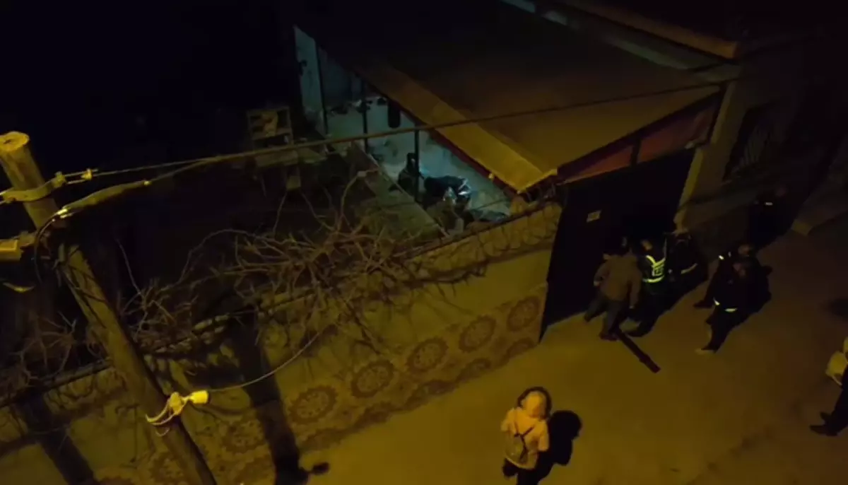 34 Yıl Hapisle Aranan Kadın Yatak Altında Yakalandı