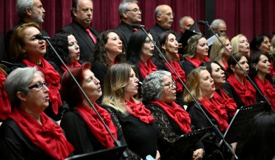 Dayanışmanın Türküsü Bornova’da Yükseldi