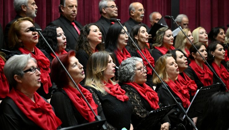 Dayanışmanın Türküsü Bornova’da Yükseldi