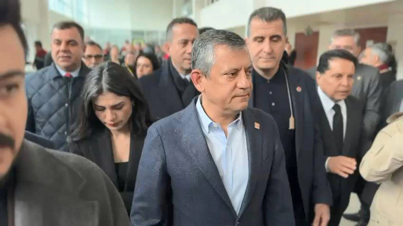 İBB davası: Özgür Özel ilk duruşmada neler yaşandığını anlattı