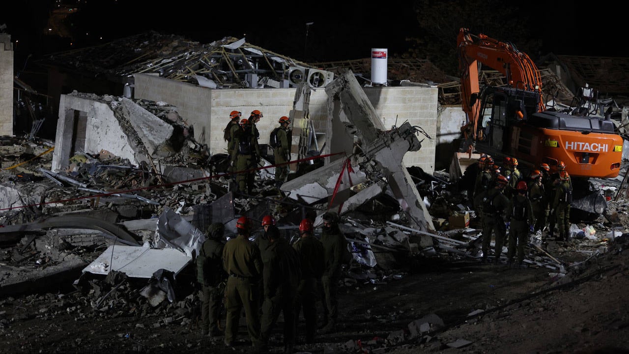 İran’ın İsrail’e düzenlediği füze saldırısında 9 kişi öldü