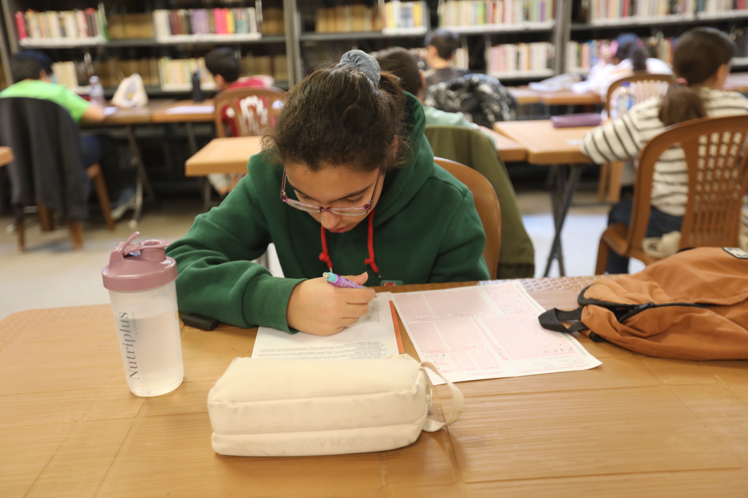 EFES SELÇUK BELEDİYESİ’NDEN SINAV YOLUNDAKİ ÖĞRENCİLERE DESTEK