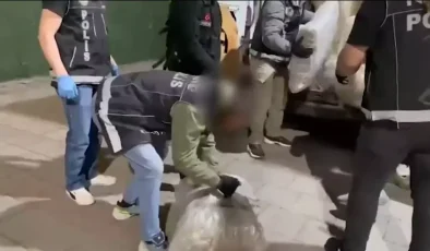 İzmir’de 1 Ton Skunk ve 57 Bin Hap Ele Geçirildi!